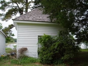 A line 30 isleham smokehouse 1683 chapel neck rd north virginia